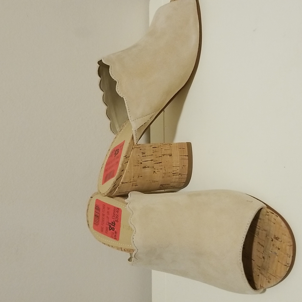 Marc Fisher Tan heels Size 8.5 - Picture 2 of 4